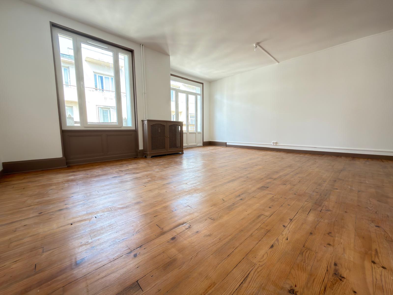appartement 75 m² — Saint-Etienne